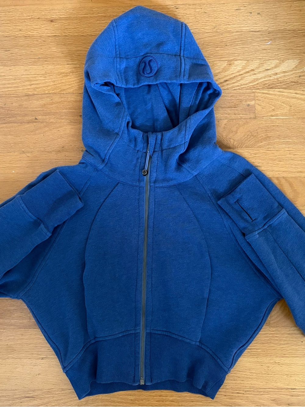 Lululemon scuba full zip cropped hoodie